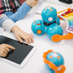 Asistencia Tecnológica para mejorar la comunicación, interracción social y el desempeño académico de personas con Trastornos del Espectro Autista